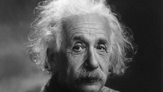 Einstein Mengubah Persepsi Gravitasi Sains
